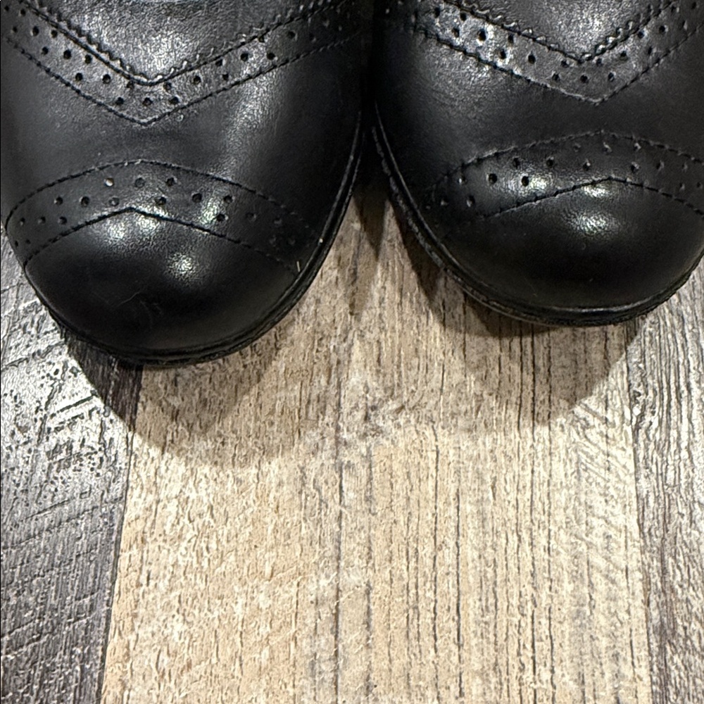 Clarks Classic Black Heels with Strap - Picture 7 of 12